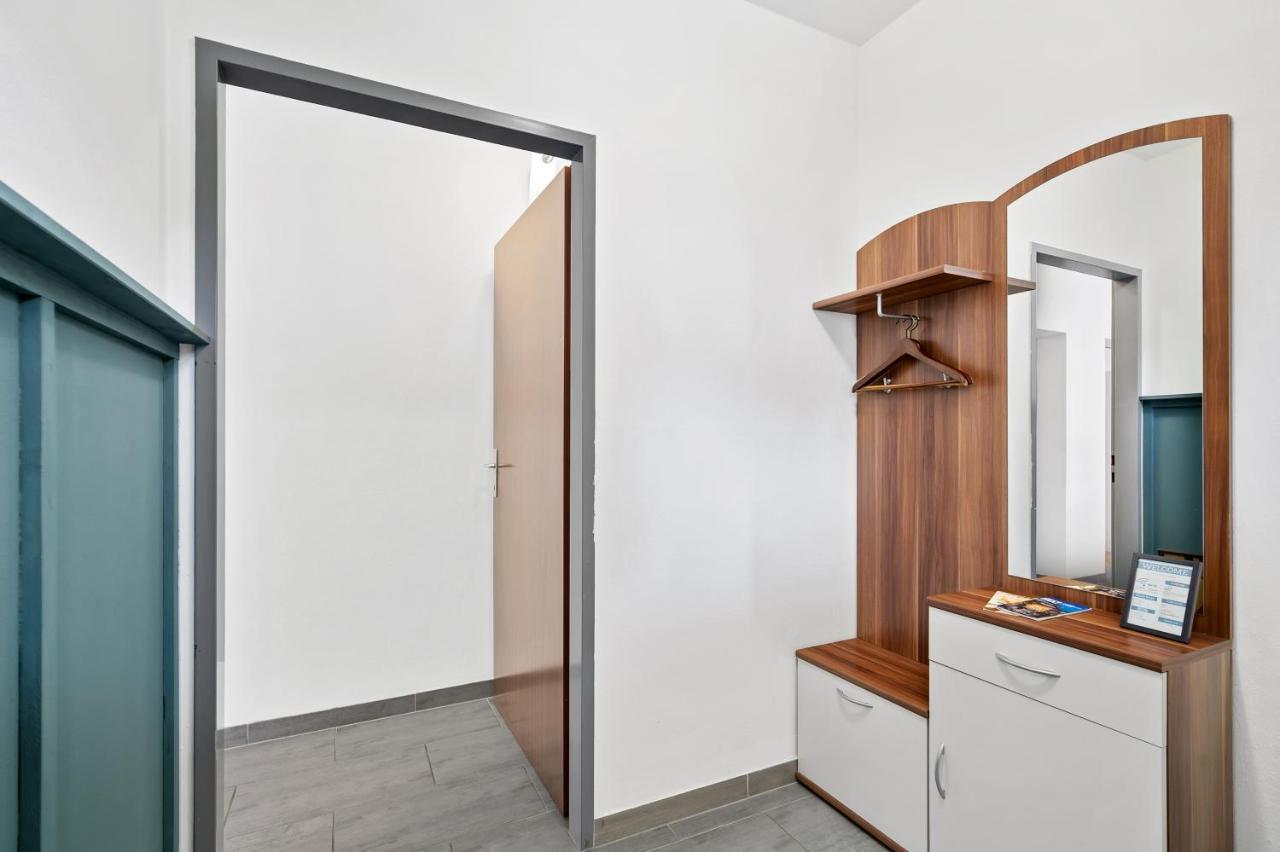 Erholung Pur Nahe Krankenhaus & Uni Mit Parkplatz! Apartment Graz Bagian luar foto